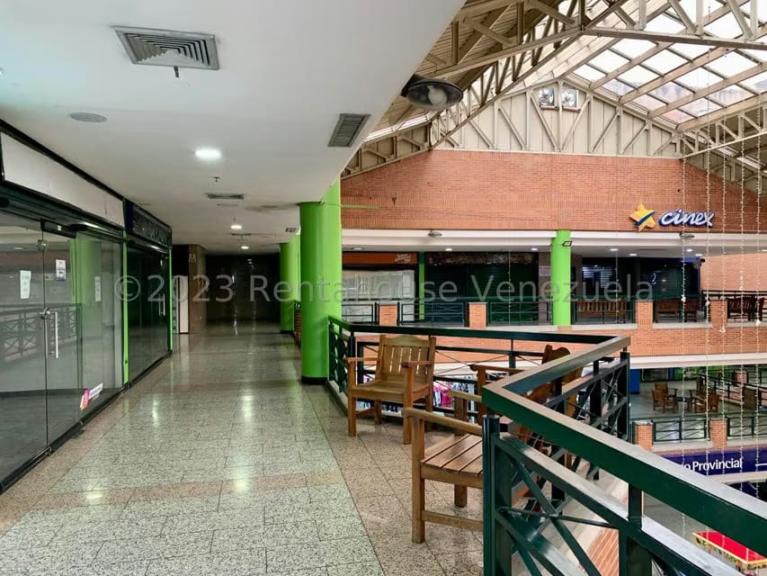 Comercial (Local Comercial) en Venta en Buenaventura, Miranda - 4