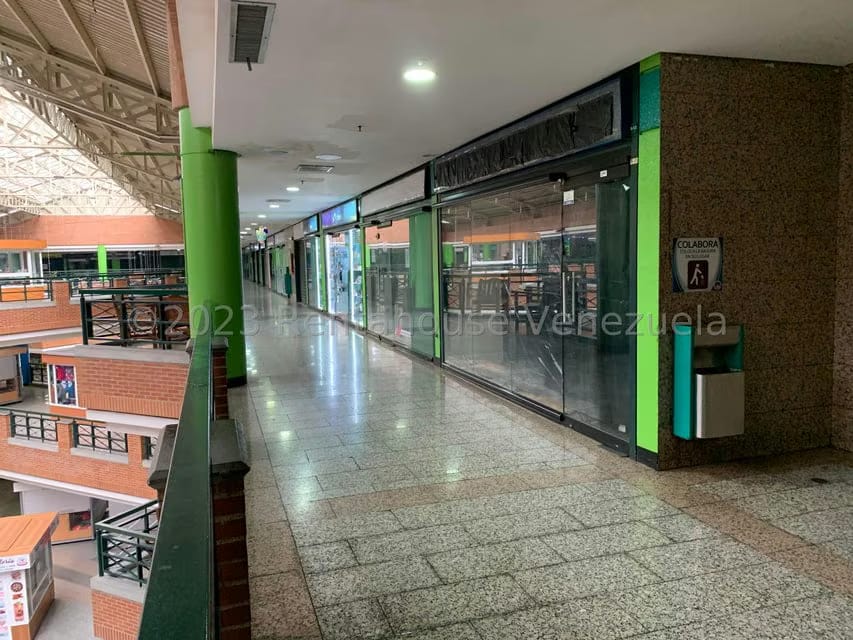 Comercial (Local Comercial) en Venta en Buenaventura, Miranda - 5
