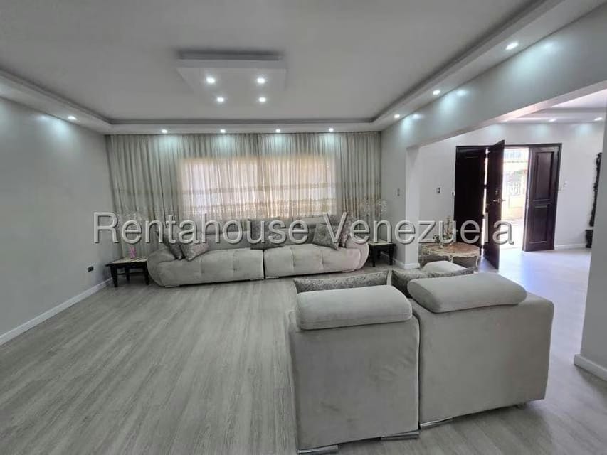 Casa (Multipes Niveles) en Venta en Vista Alegre, Distrito Metropolitano - 14