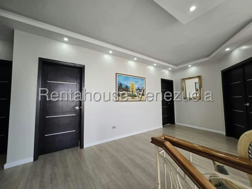 Casa (Multipes Niveles) en Venta en Vista Alegre, Distrito Metropolitano - 17