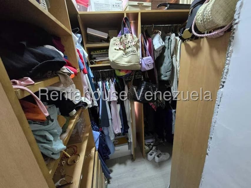 Casa (Multipes Niveles) en Venta en Vista Alegre, Distrito Metropolitano - 21