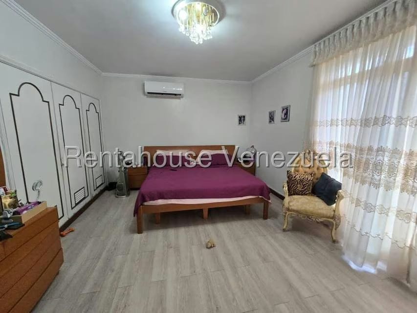 Casa (Multipes Niveles) en Venta en Vista Alegre, Distrito Metropolitano - 23