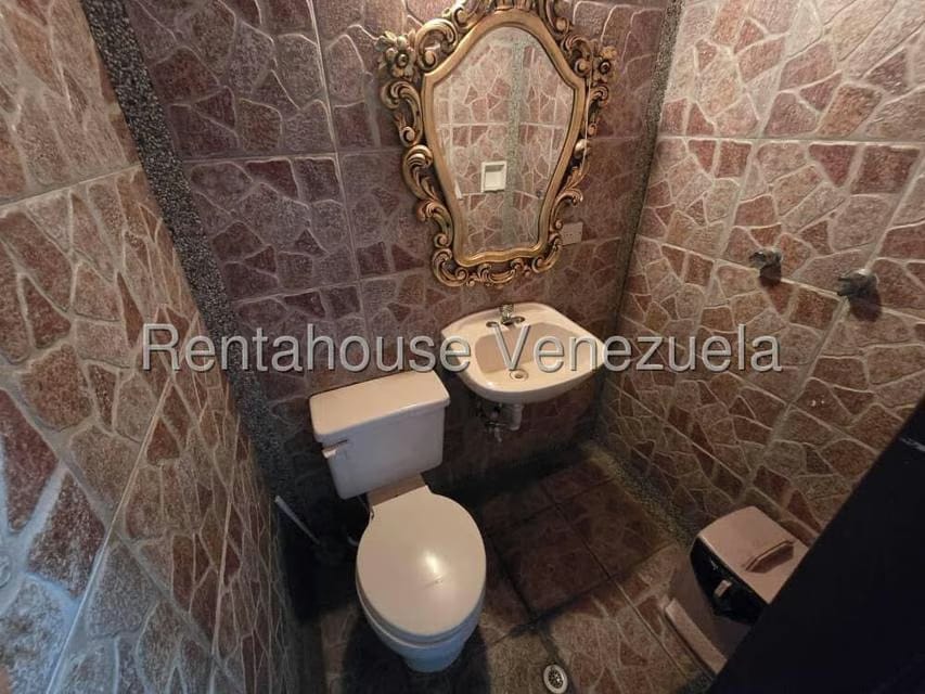 Casa (Multipes Niveles) en Venta en Vista Alegre, Distrito Metropolitano - 29