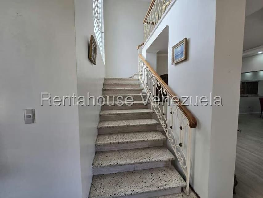 Casa (Multipes Niveles) en Venta en Vista Alegre, Distrito Metropolitano - 9