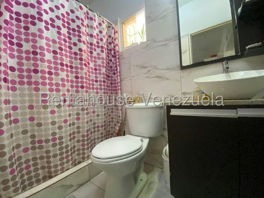 Casa (1 Nivel) en Venta en Patarata, Lara - 13