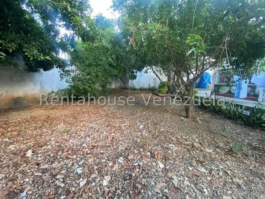 Casa (1 Nivel) en Venta en Patarata, Lara - 28