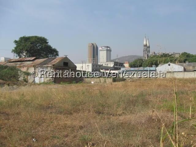 Terreno (Comercial) en Venta en Avenida Bolivar Norte, Carabobo - 18