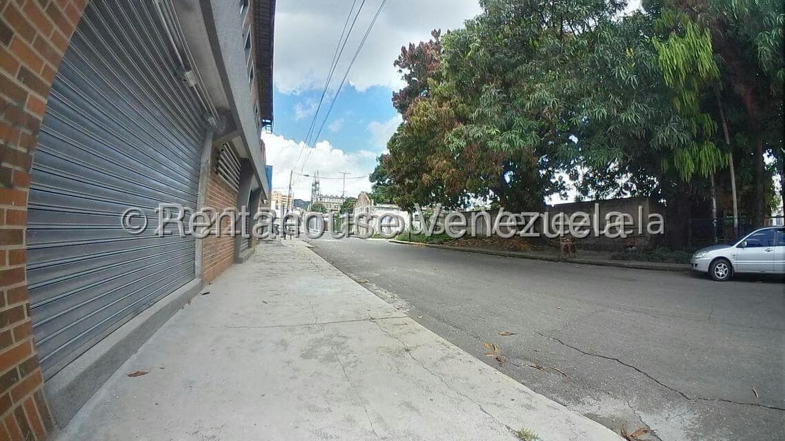 Terreno (Comercial) en Venta en Avenida Bolivar Norte, Carabobo - 3