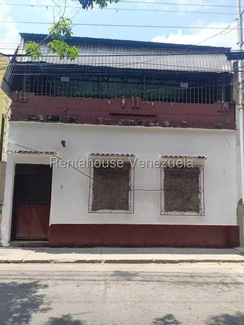 Casa (Multipes Niveles) en Venta en Zona Centro, Aragua - 2