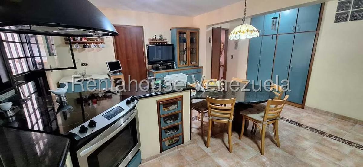 Casa (Multipes Niveles) en Venta en Colinas de Santa Monica, Distrito Metropolitano - 11
