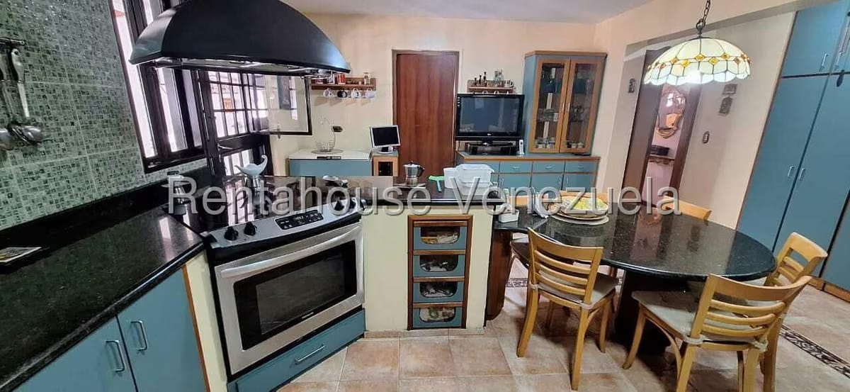 Casa (Multipes Niveles) en Venta en Colinas de Santa Monica, Distrito Metropolitano - 14