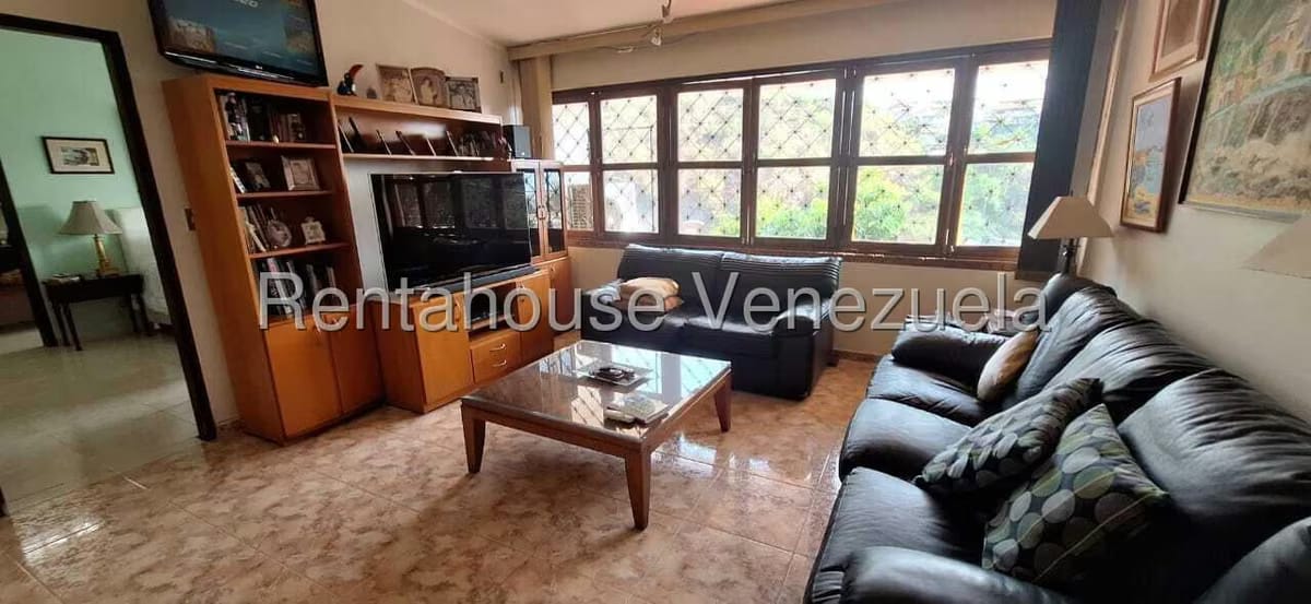Casa (Multipes Niveles) en Venta en Colinas de Santa Monica, Distrito Metropolitano - 29