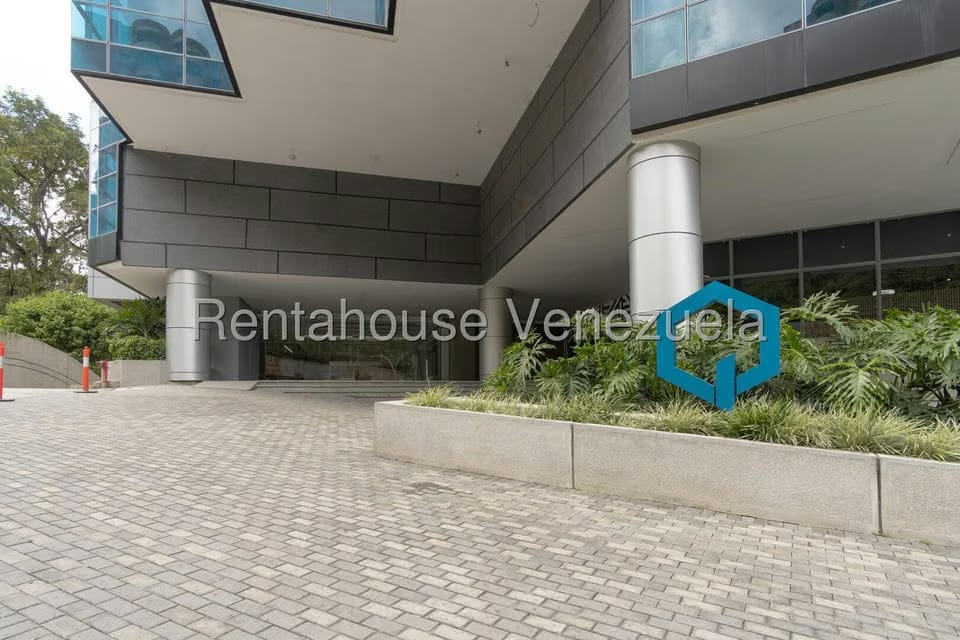 Comercial (Oficina) en Alquiler en Los Naranjos del Cafetal, Distrito Metropolitano - 2