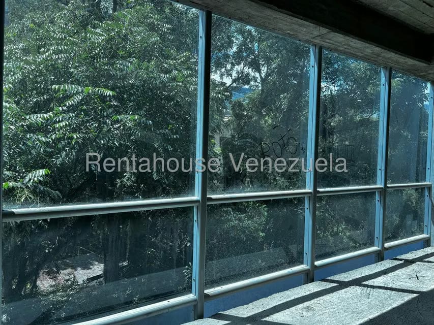 Comercial (Oficina) en Alquiler en Los Naranjos del Cafetal, Distrito Metropolitano - 12