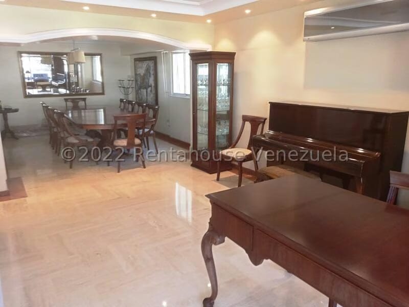 Apartamento (Penthouse) en Venta en Santa Eduvigis, Distrito Metropolitano - 3