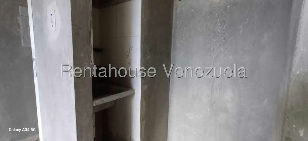 Apartamento (1 Nivel) en Venta en La Sabana, Miranda - 16