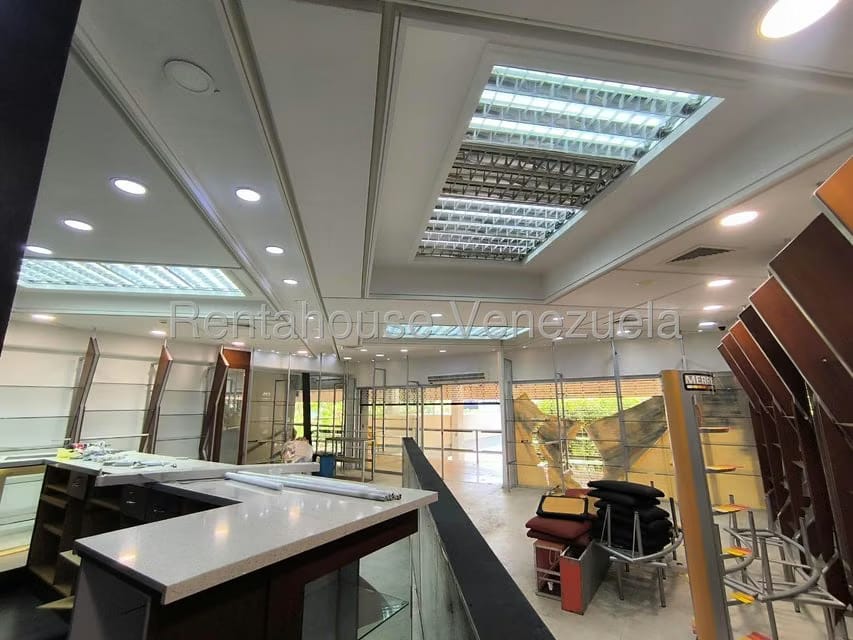 Comercial (Local Comercial) en Venta en Avenida Delicias Norte, Zulia - 11
