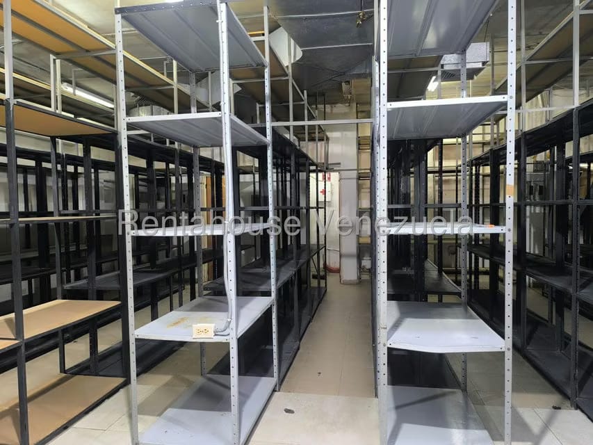Comercial (Local Comercial) en Venta en Avenida Delicias Norte, Zulia - 17