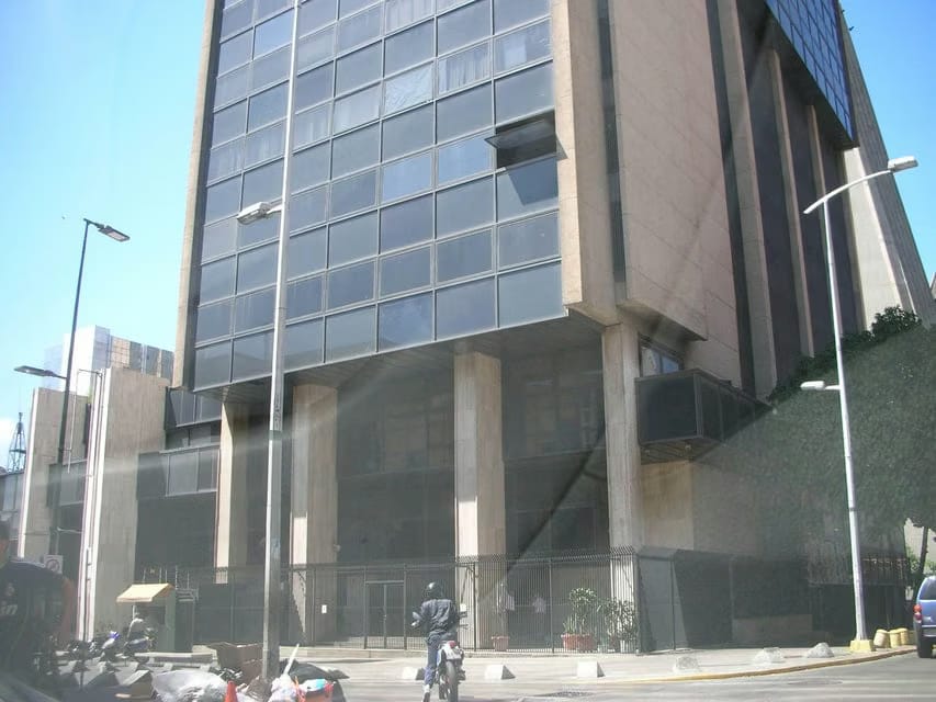 Comercial (Local Comercial) en Venta en Sabana Grande, Distrito Metropolitano - 2