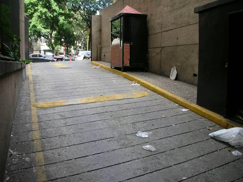 Comercial (Local Comercial) en Venta en Sabana Grande, Distrito Metropolitano - 26