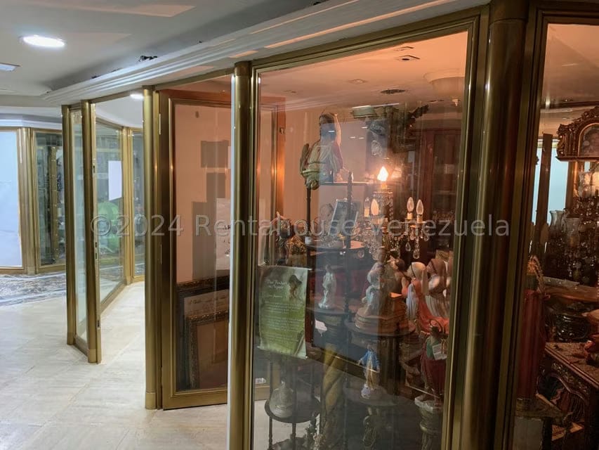 Comercial (Local Comercial) en Alquiler en Chuao, Distrito Metropolitano - 9