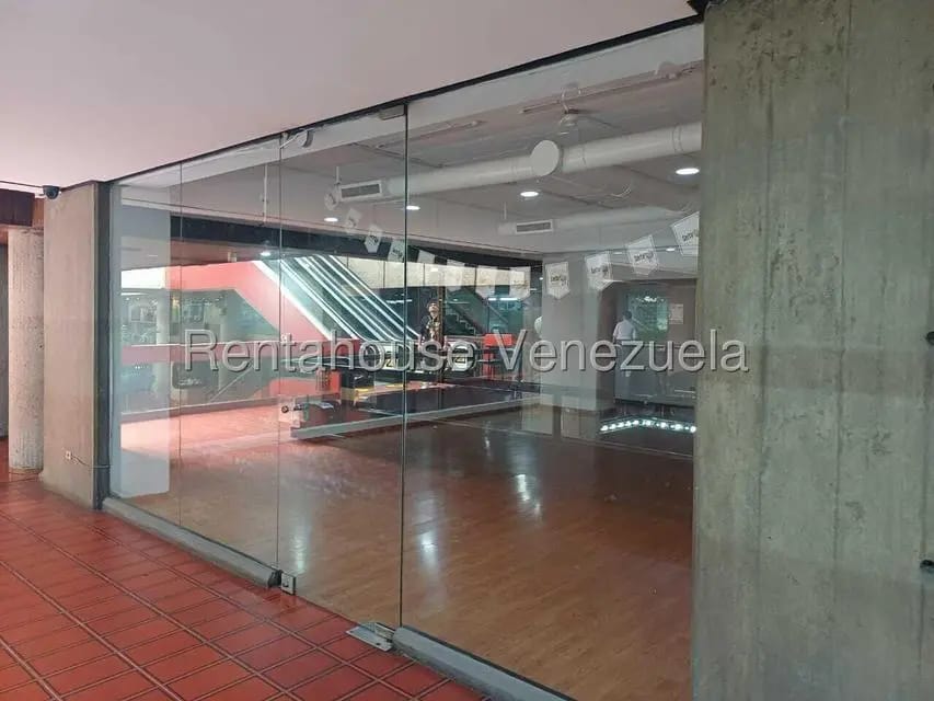 Comercial (Local Comercial) en Alquiler en Las Mercedes, Distrito Metropolitano - 5