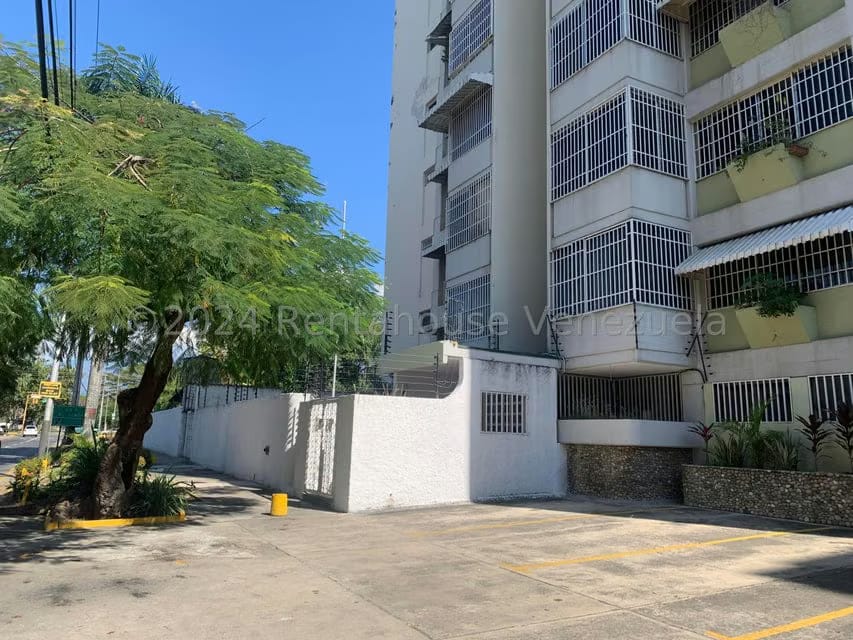 Apartamento (1 Nivel) en Venta en Los Caobos, Aragua - 2