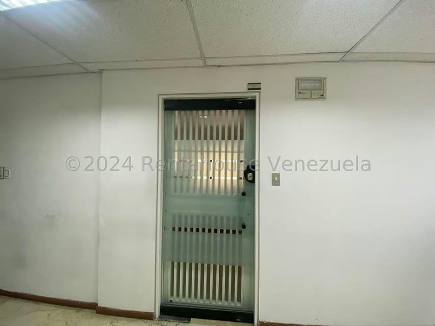Comercial (Oficina) en Alquiler en Vizcaya, Distrito Metropolitano - 13