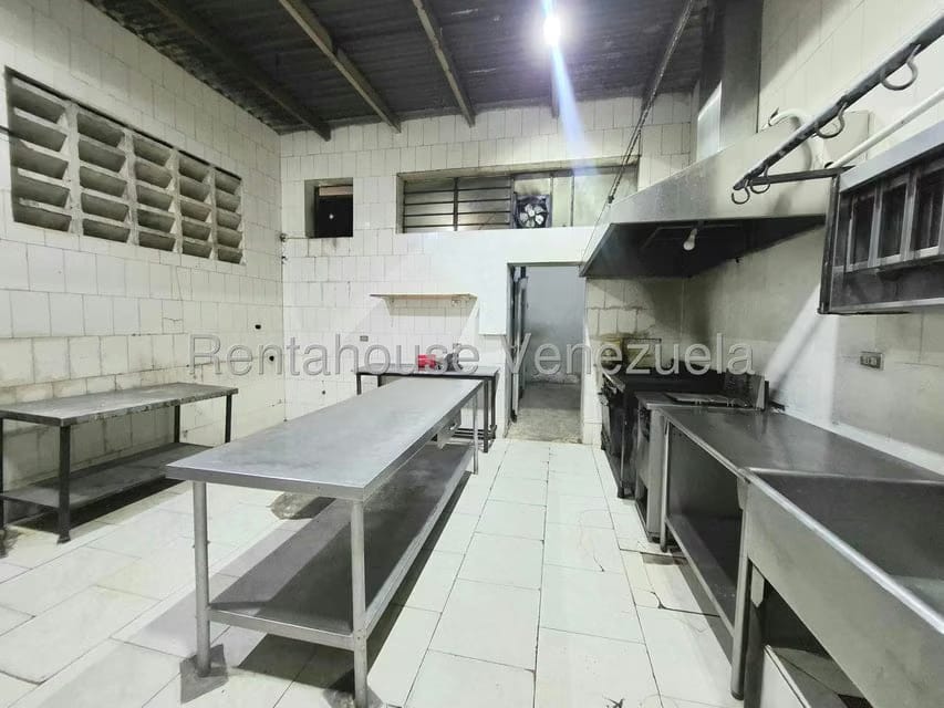 Comercial (Local Comercial) en Alquiler en Zona Centro, Aragua - 21