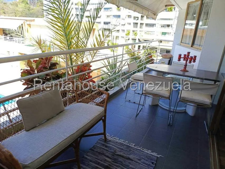 Apartamento (1 Nivel) en Venta en Los Samanes, Distrito Metropolitano - 2