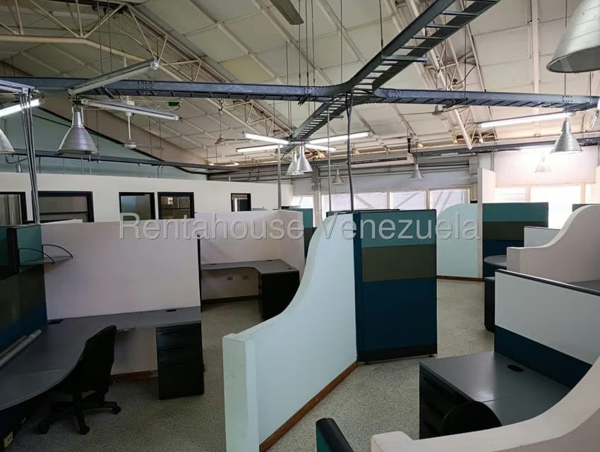Comercial (Oficina) en Alquiler en Terrazas del Avila, Distrito Metropolitano - 2