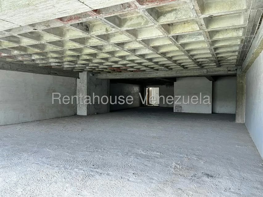 Comercial (Oficina) en Alquiler en Los Naranjos del Cafetal, Distrito Metropolitano - 12