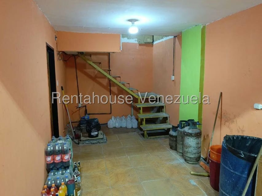Comercial (Local Comercial) en Alquiler en Zona Centro, Aragua - 17