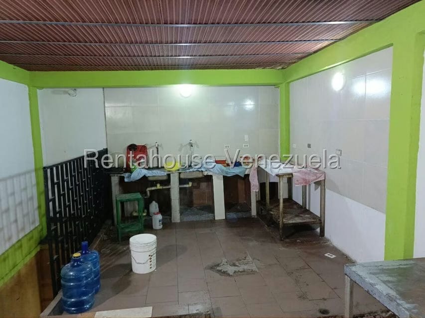 Comercial (Local Comercial) en Alquiler en Zona Centro, Aragua - 24