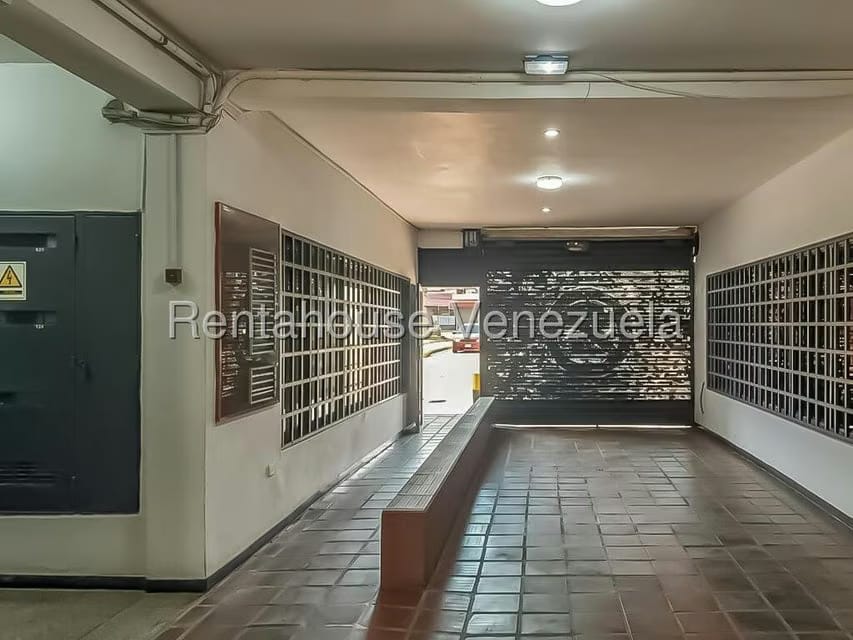 Comercial (Local Comercial) en Alquiler en Santa Fe, Falcon - 4