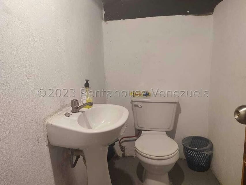 Comercial (Local Comercial) en Venta en Puerto La Cruz, Anzoategui - 12