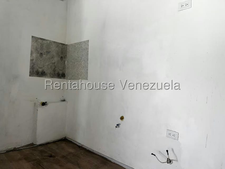 Comercial (Local Comercial) en Alquiler en Las Mercedes, Lara - 11