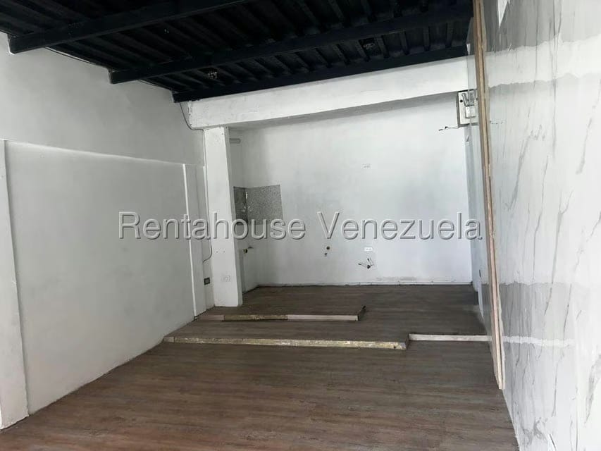 Comercial (Local Comercial) en Alquiler en Las Mercedes, Lara - 12