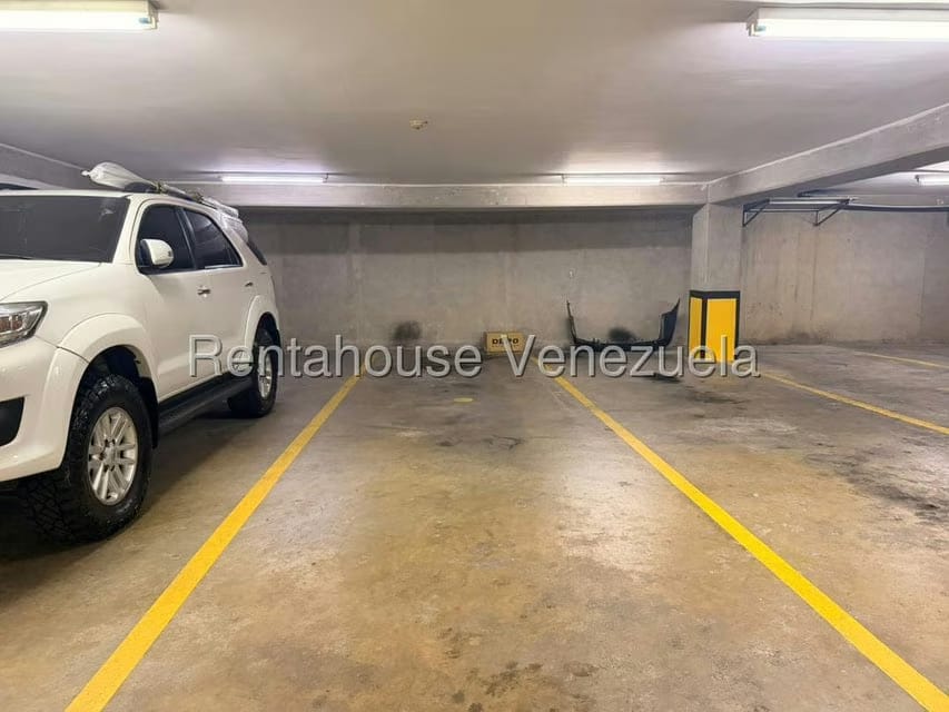 Apartamento (1 Nivel) en Alquiler en Campo Alegre, Distrito Metropolitano - 17