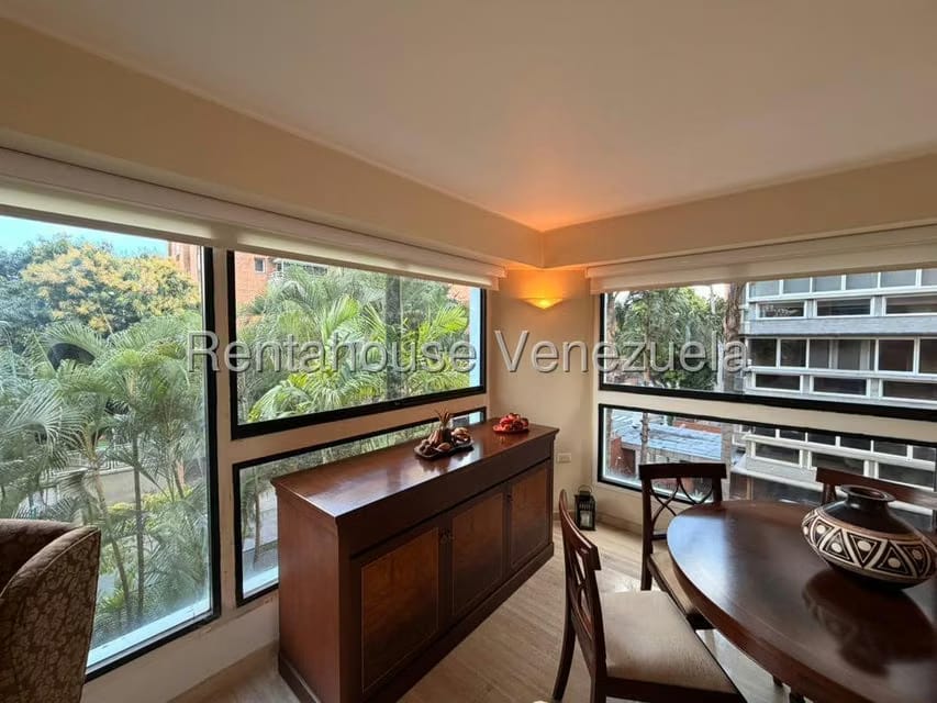 Apartamento (1 Nivel) en Alquiler en Campo Alegre, Distrito Metropolitano - 4