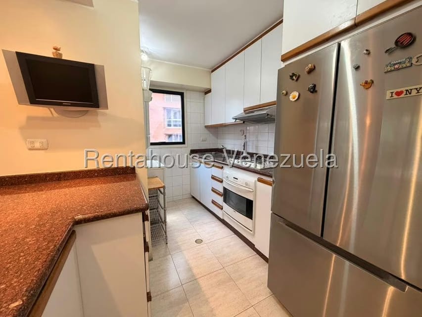 Apartamento (1 Nivel) en Alquiler en Campo Alegre, Distrito Metropolitano - 8