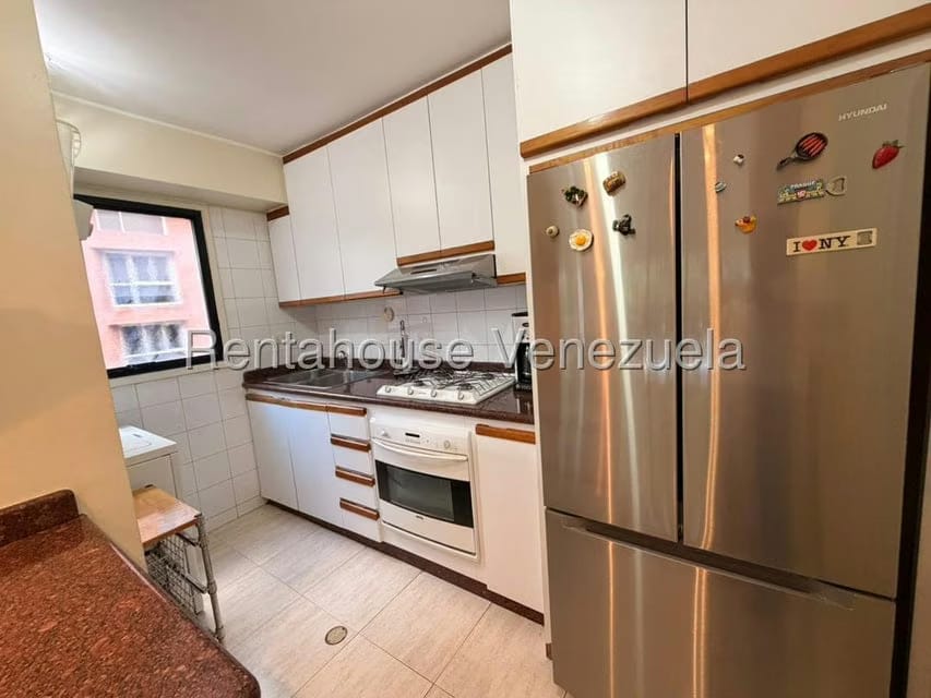 Apartamento (1 Nivel) en Alquiler en Campo Alegre, Distrito Metropolitano - 10