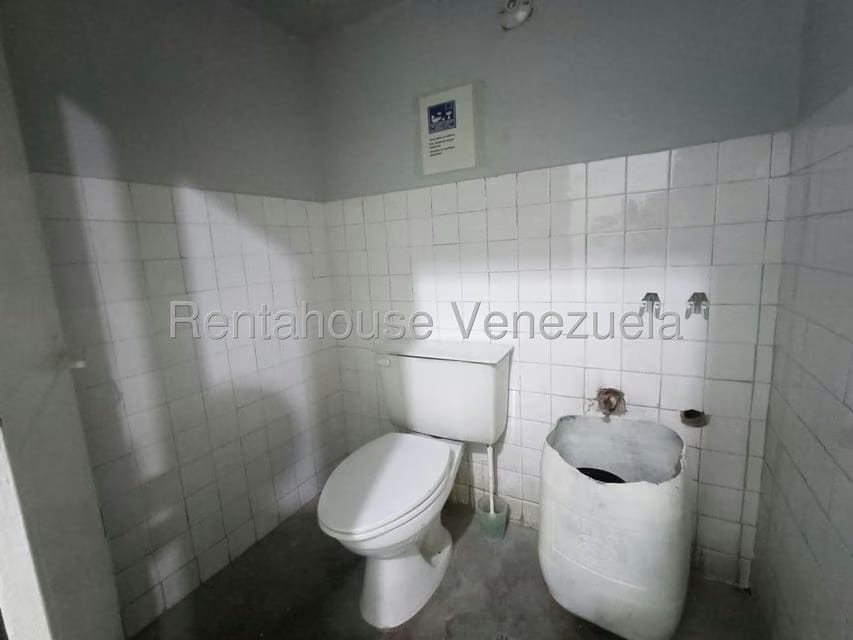 Comercial (Local Comercial) en Alquiler en La Romana, Aragua - 11