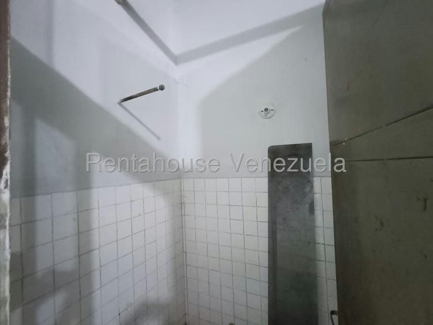 Comercial (Local Comercial) en Alquiler en La Romana, Aragua - 10