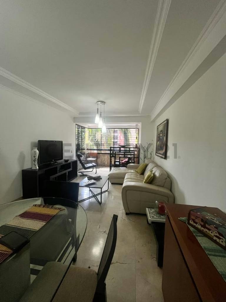 Apartamento Remodelado en La Boyera 127mts2 3ha / 3 ba / 2 pe - 4