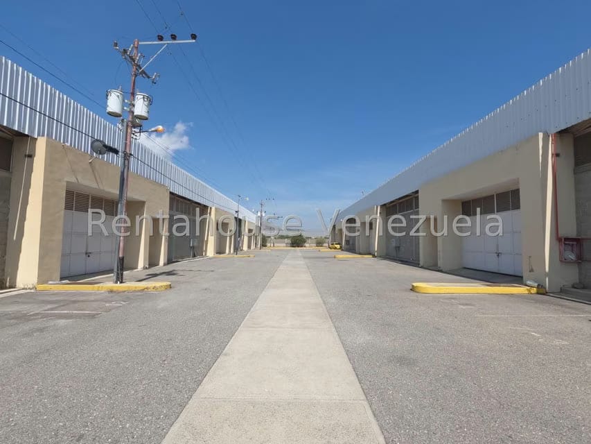 Comercial (Galpon - Deposito) en Venta en Zona Industrial 2, Lara - 20