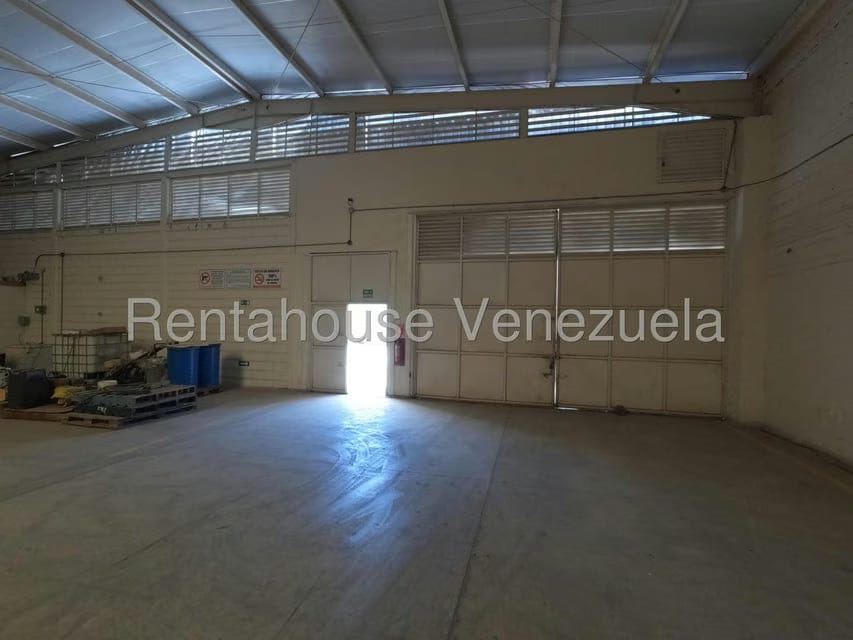 Comercial (Galpon - Deposito) en Venta en Zona Industrial 2, Lara - 4