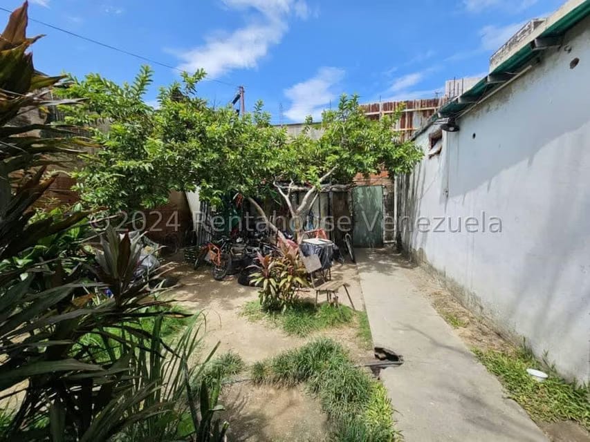 Terreno (Comercial) en Venta en Zona Centro, Aragua - 15