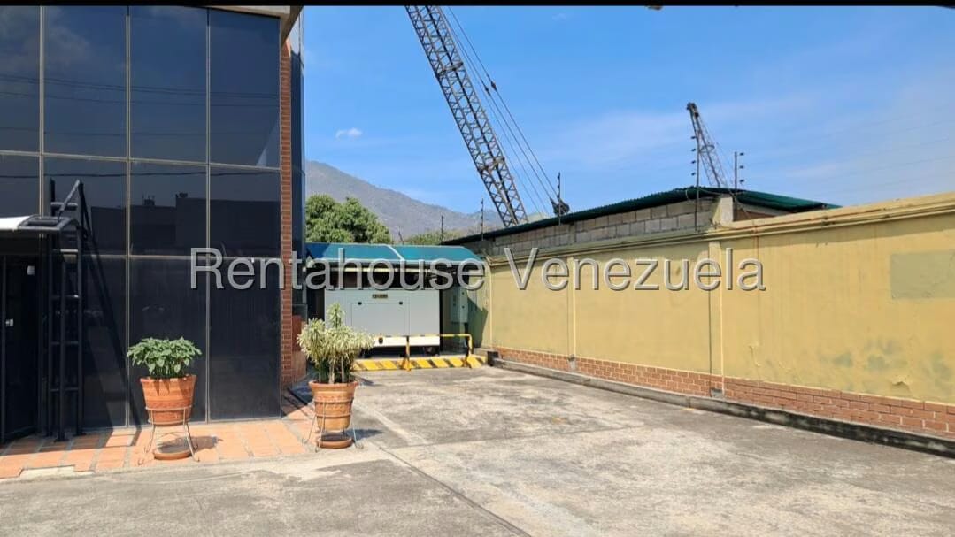 Comercial (Galpon - Deposito) en Venta en Valle Arriba, Miranda - 13