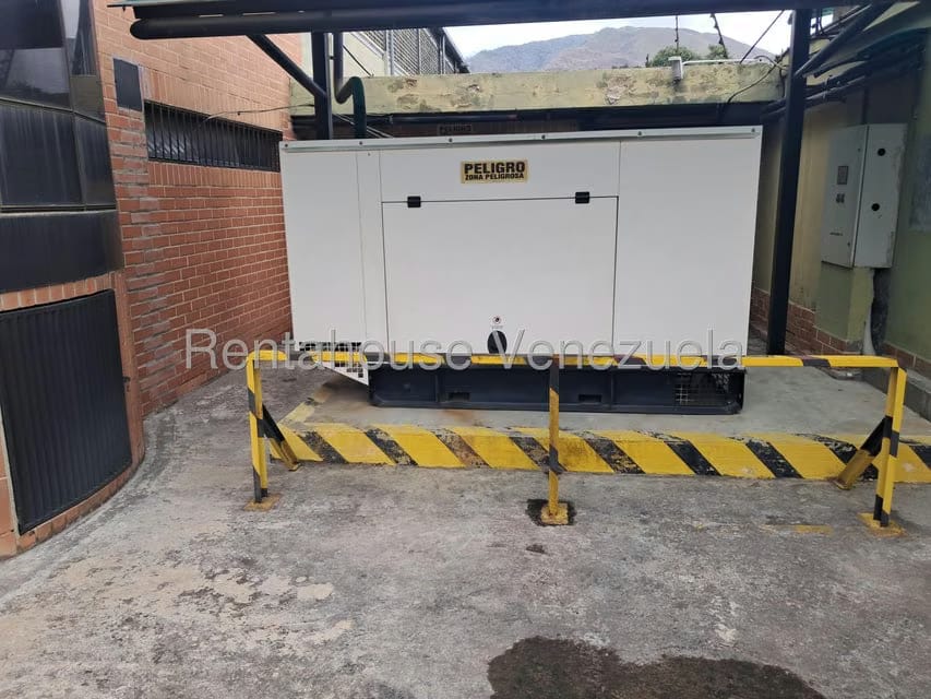 Comercial (Galpon - Deposito) en Venta en Valle Arriba, Miranda - 36